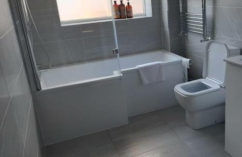 South Shields Casa | South Shield's Hidden Gem Amethyst 3 Bedroom House Sleeps 6 Guests