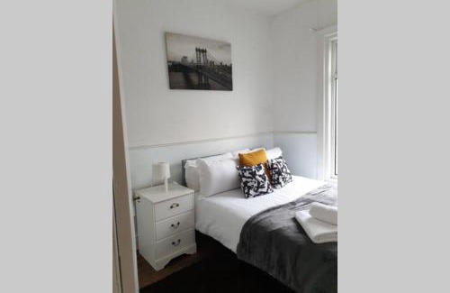 South Shields Apartamento | South Shield's Hidden Gem Garnet 3 Bedroom Apartment sleeps 6 Guests