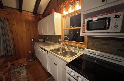 Twin Lake Cabina | South Shore Resort Sparrow