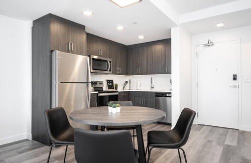 Fort Gary Apartamento | South Wpg Close to UM Modern Chic + 1 Bdr+ Parking (106-30)
