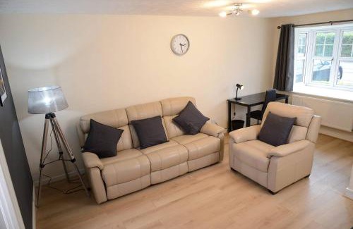 Southampton Casa | Southampton West With Workspace And Fast Internet