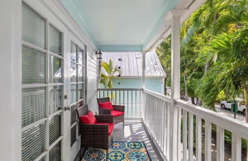 Bahama Village Casa | Southard Getaway by AvantStay w Covered Patio Great Location Shared Pool Week Long Stays