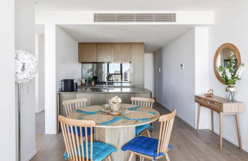 Southbank Apartamento | Southbank Sojourn - Resort Comfort & Skyline Views