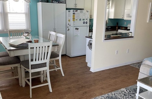 South End Condominio | Southend Lower level 3 BR 2 Bath a solo 250 pasos de la playa