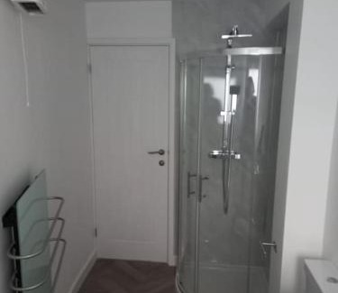 Southend-on-Sea Apartamento | Southend Airport Ground Floor Studio, with parking