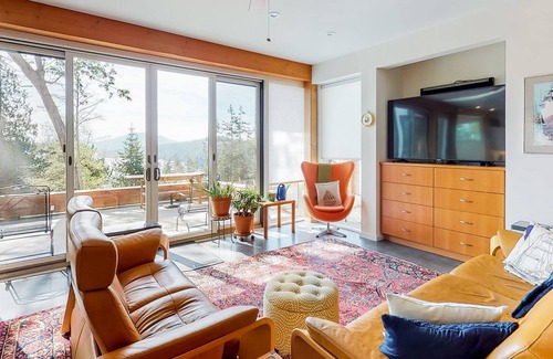 Eastsound Casa | Vistas del sur, toneladas de luz!