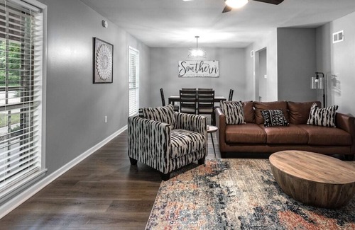 Conway Casa | Southern Comfort. 3bd/2ba house in downtown Conway