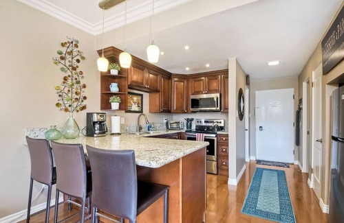 Carlsbad Condominio | Southern Exposure w/ Private Balcony