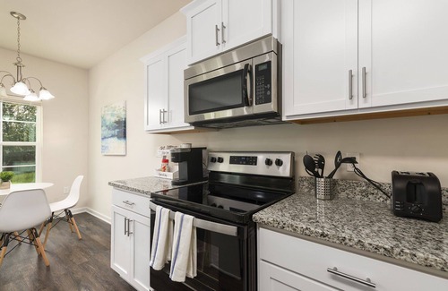 Lindley Park Casa | Southern Gem, Game Rm, Fire Pit, Near Coliseum