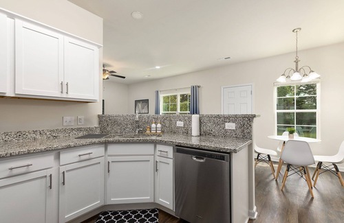 Lindley Park Casa | Southern Gem, Game Rm, Fire Pit, Near Coliseum
