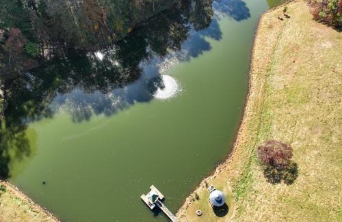 Gainesville Casa | Southern Home and fishing lake.
