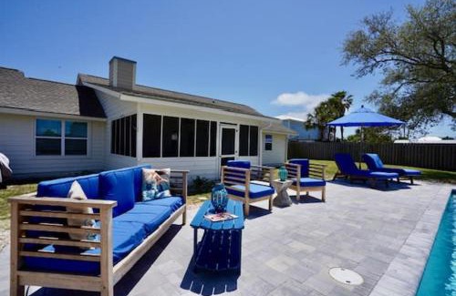 Port St. Joe Casa | Southern Mermaid Cottage- Pet Friendly Fenced