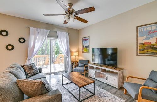 Southern Pines Casa | Southern Pines Golf Course Townhome with Deck!