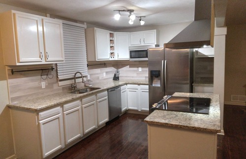 Conyers Casa | Southern Ranch with Private Parking and Fence.