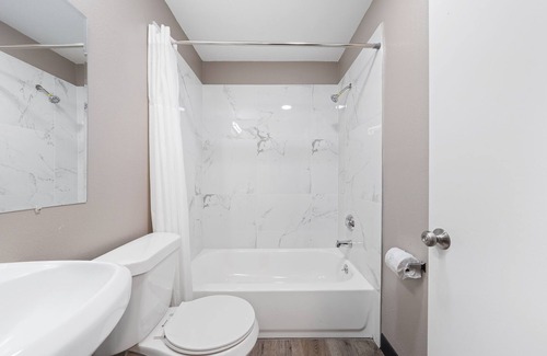 Bellview Hotel | Homestay Lodge Pensacola West - NAS