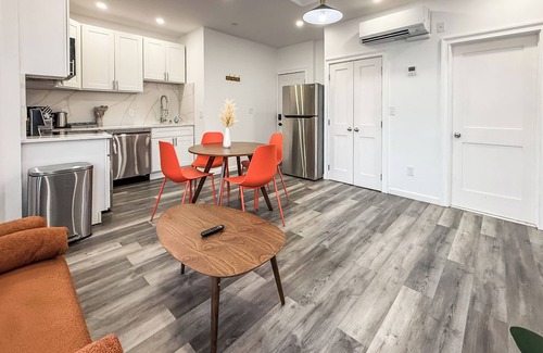 Columbus Park - Andrew Square Apartamento | Southie! 2Bedroom, Washer/Dryer in unit!