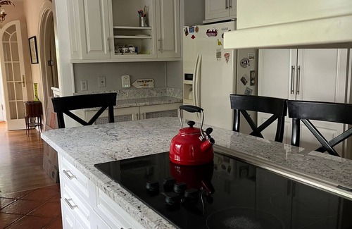 Southport Casa | Southport Charm! Steps away from town!