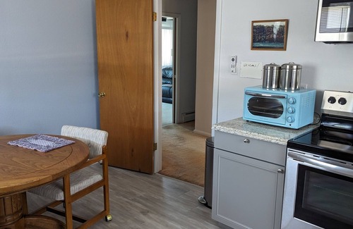 Pueblo Apartamento | Southside Apartment. Great neighborhood. Newly Remodeled.