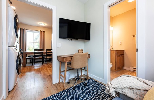 Southwest Harbor Casa | Southwest Harbor Large Group Accommodations