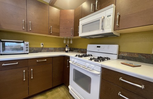 Twentynine Palms Casa | Sante Fe Beauty con piscina cerca de JTNP ~ WiFi ~ TV
