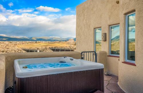 Ranchos De Taos Casa | Southwest Stunner