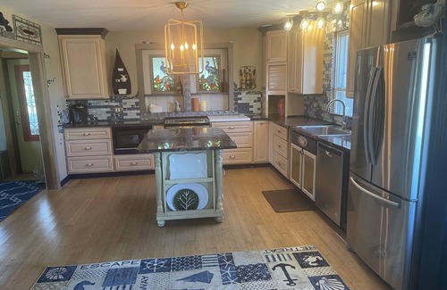 Lake Michigan Beach Casa | SouthwestMi Paradise.Pool,Bocca Ball courts / 5 acres. GREAT WEDDING VENUE!