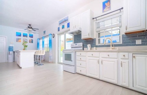 East End Apartamento | Southwinds Vacation Home