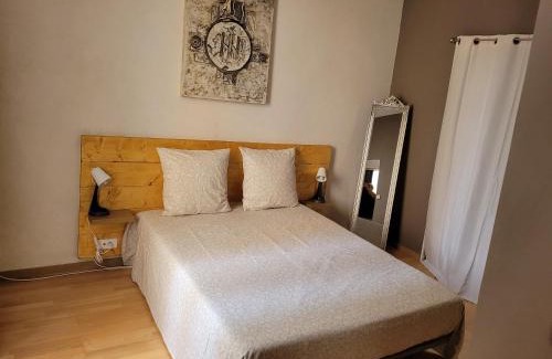 Hyeres City Centre Apartamento | Souvenirs d'hier
