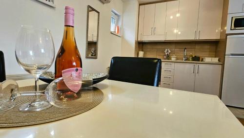Vrsac Apartamento | Sova