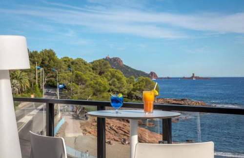 Boulouris-sur-Mer Hotel | SOWELL Family Riviera