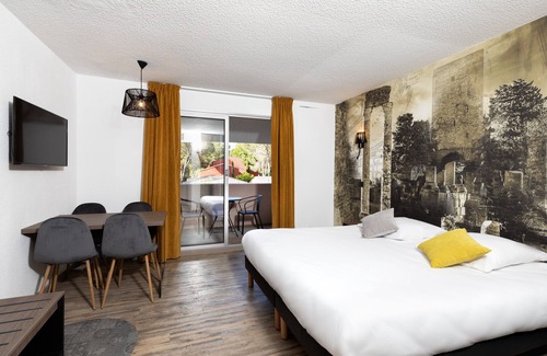 Arles Hotel | SOWELL HÔTELS L'Olivier
