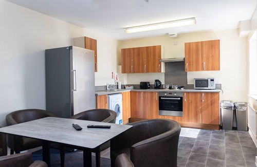 Cheltenham Apartamento | Spa Court