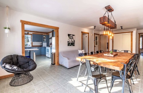 Mauricie Chalet De Esquí | Spa & Game room - Chalet du Loup