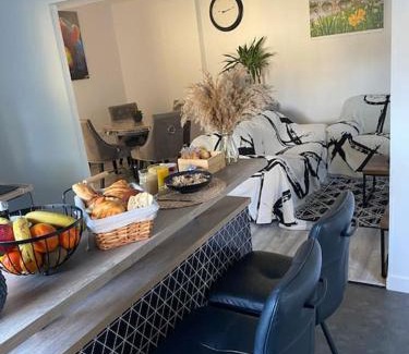 Morieres-les-Avignon Apartamento | SPA jardin privé T3 indépendant dans Villa