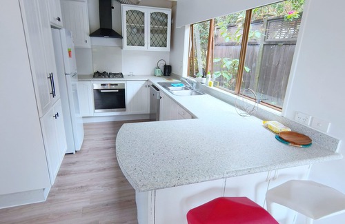 Glenfield Casa | Spa Nest Glenfield｜Spacious 7BR Retreat｜Movie Lounge｜Nice Big Garden｜Kids’ Zone