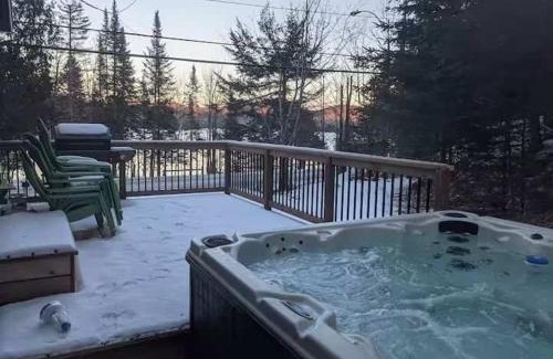 Mont-Tremblant Chalet De Esquí | Spa & Water access - Pionnier