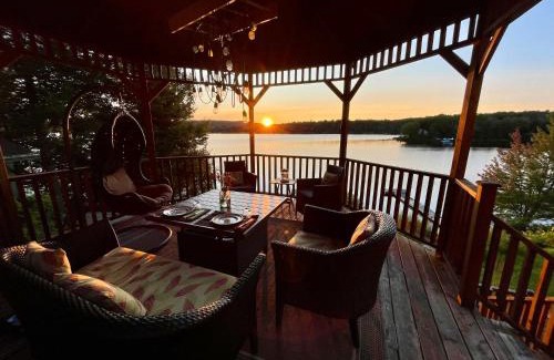 Amherst Chalet De Esquí | Spa & Waterfront - Chalet le Colibri