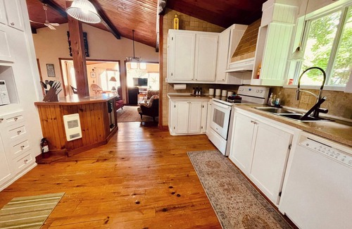 Amherst Chalet De Esquí | Spa & Waterfront | Chalet le Colibri