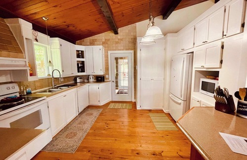 Amherst Chalet De Esquí | Spa & Waterfront | Chalet le Colibri