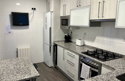 El Port Apartamento | Amplio Apartamento cerca de FIRA y del Centro