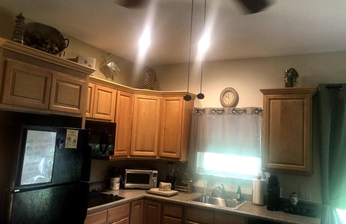 Titusville Apartamento | Space Coast 1BR / 1Bath Apartment duerme 4-cerca de todo