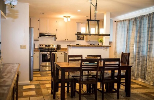 Rock Spring Apartamento | Space for Everyone - 5B 2Ba - Near Chattanooga