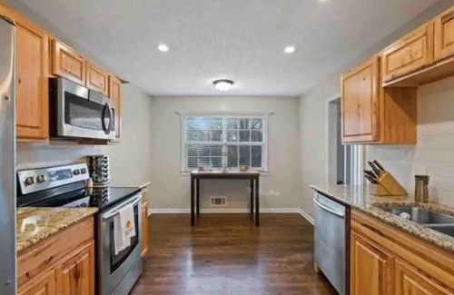 Nall Hills Casa | Space for the whole family!