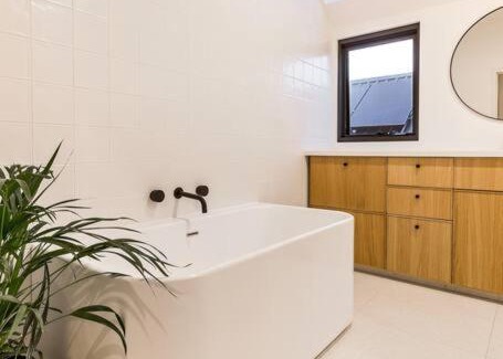 Dunsborough Casa | Space+Light lounge by pool walk to town beach