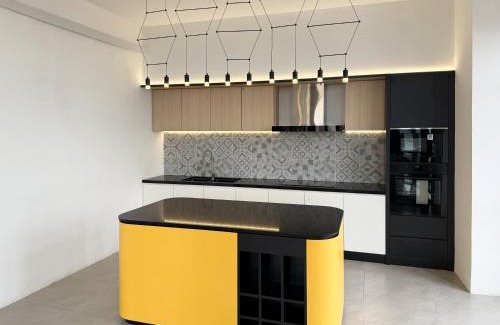 Taman Century Apartamento | Space Residency by Avery with Cityview at JBCC #Free Parking #Walk 100m to KSL #Infinity Pool #中英文房东
