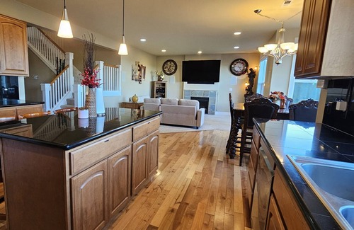 Lakewood Casa | Spaces Beautiful Home in Steilacoom/Lakewood