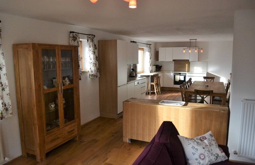 Scheffau am Wilden Kaiser Apartamento | Spacious vacation apartment with fireplace + children's play corner, 10 + 2 persons
