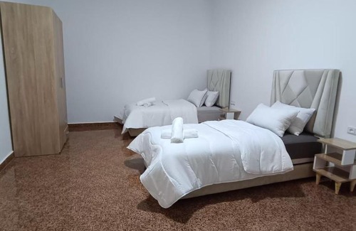 Branes Apartamento | Spacieuse 2 Br Apt Fast Wi-Fi