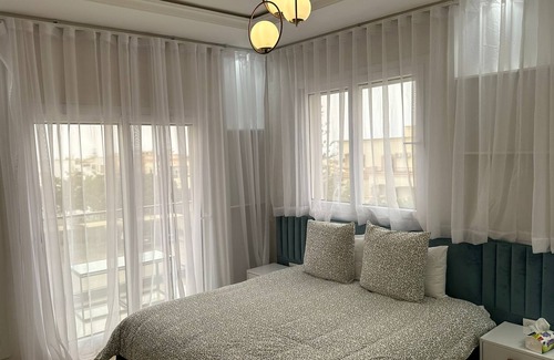 Swiss City Villa | Spacieuse Villa Avec vu sur mer