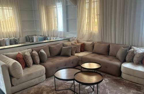 Swiss City Villa | Spacieuse Villa Avec vu sur mer